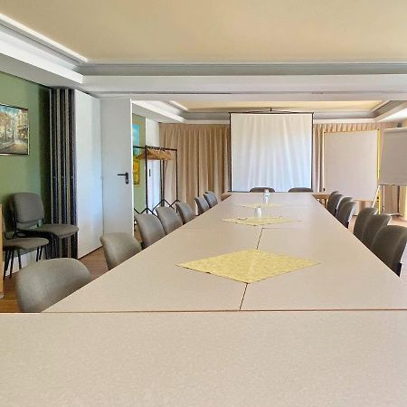 Hotel Zum Gruenen Turm Hohen Neuendorf Esterno foto