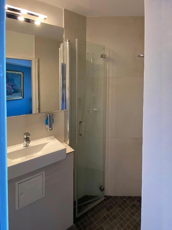 Hotel Zum Gruenen Turm Hohen Neuendorf Esterno foto