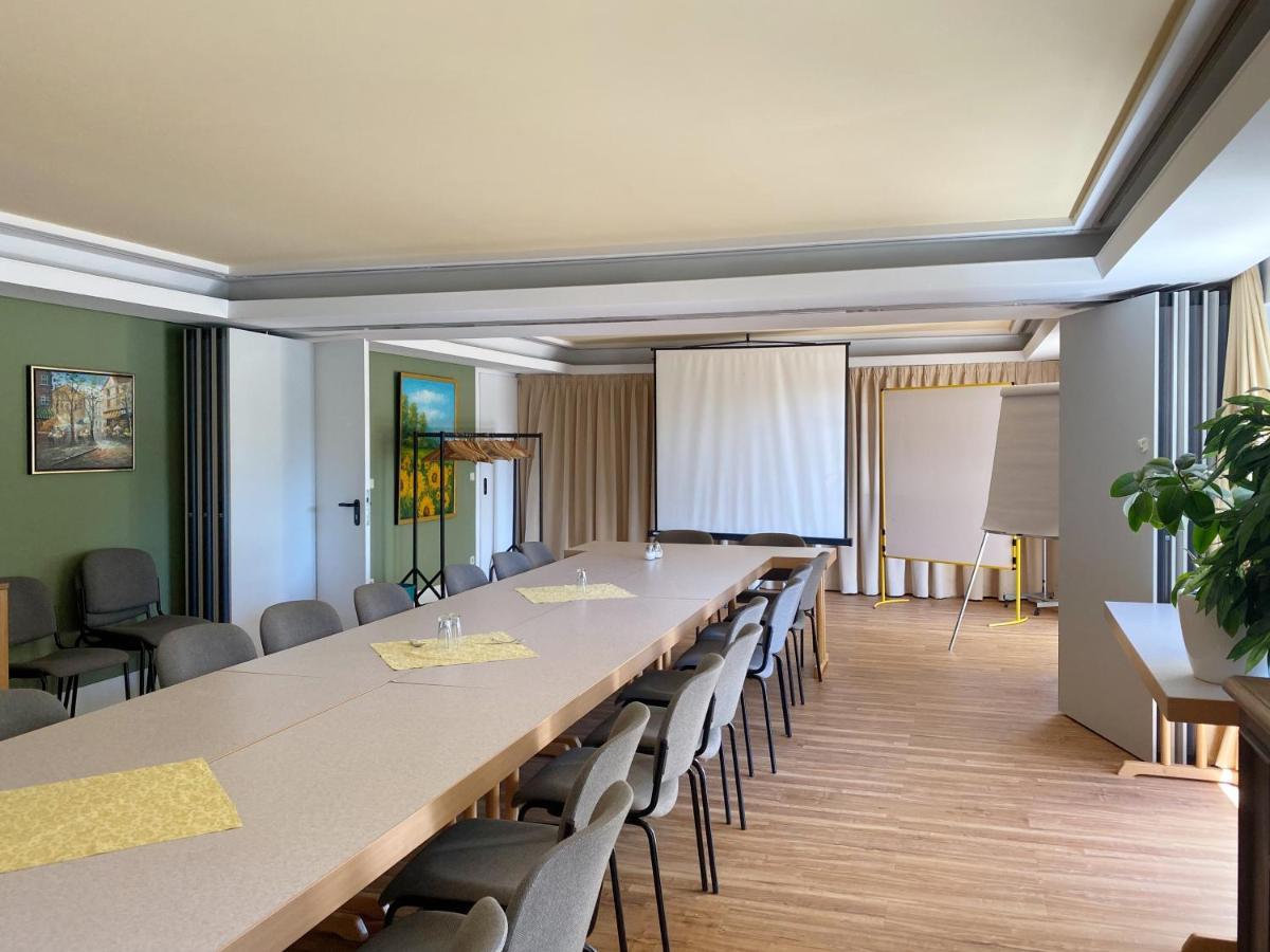 Hotel Zum Gruenen Turm Hohen Neuendorf Esterno foto